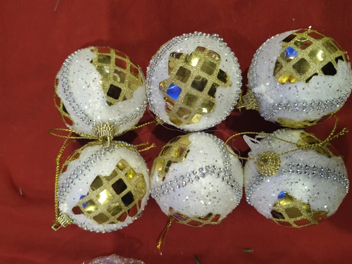 Christmas Tree Ornaments - Balls